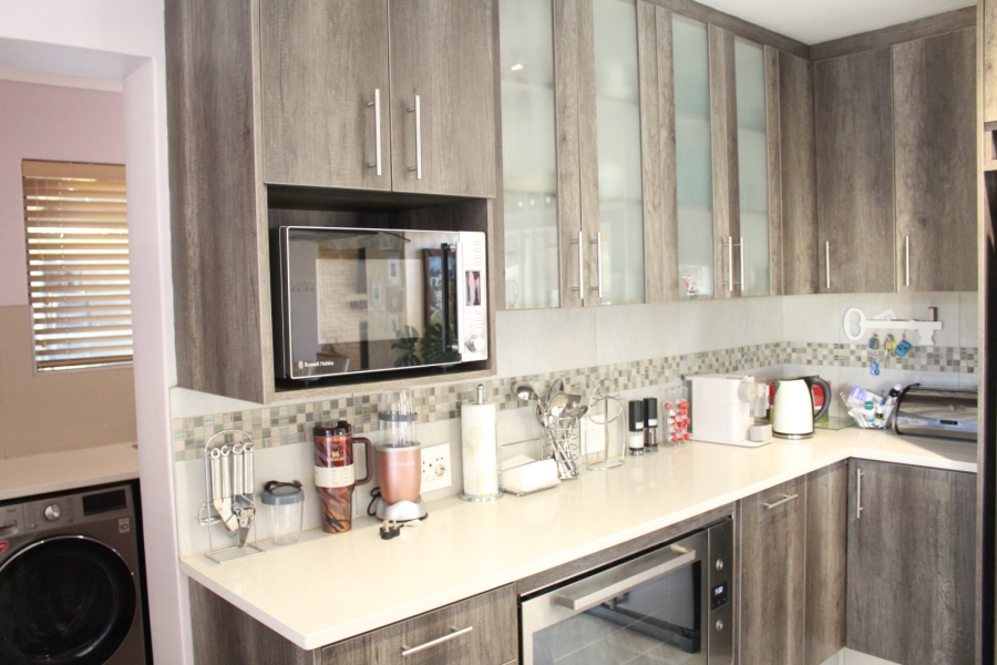 4 Bedroom Property for Sale in Rouxville Western Cape